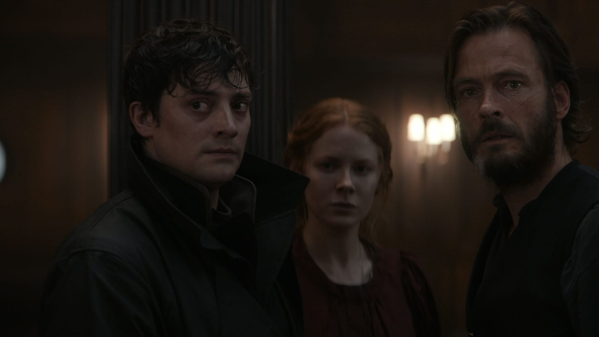 "1899": Drei der Protagonisten in dem Mystery-Horror suchen nach Orientierung.