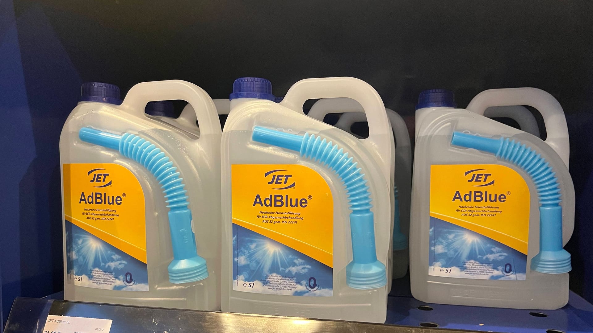 Adblue Kanister zum Nachfüllen.