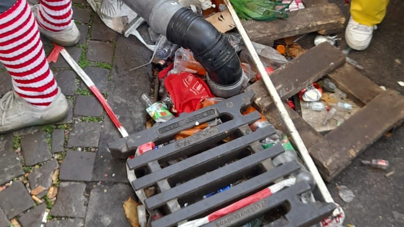 Müll und Unrat: Laut Anwohnern sei die Situation "unzumutbar".
