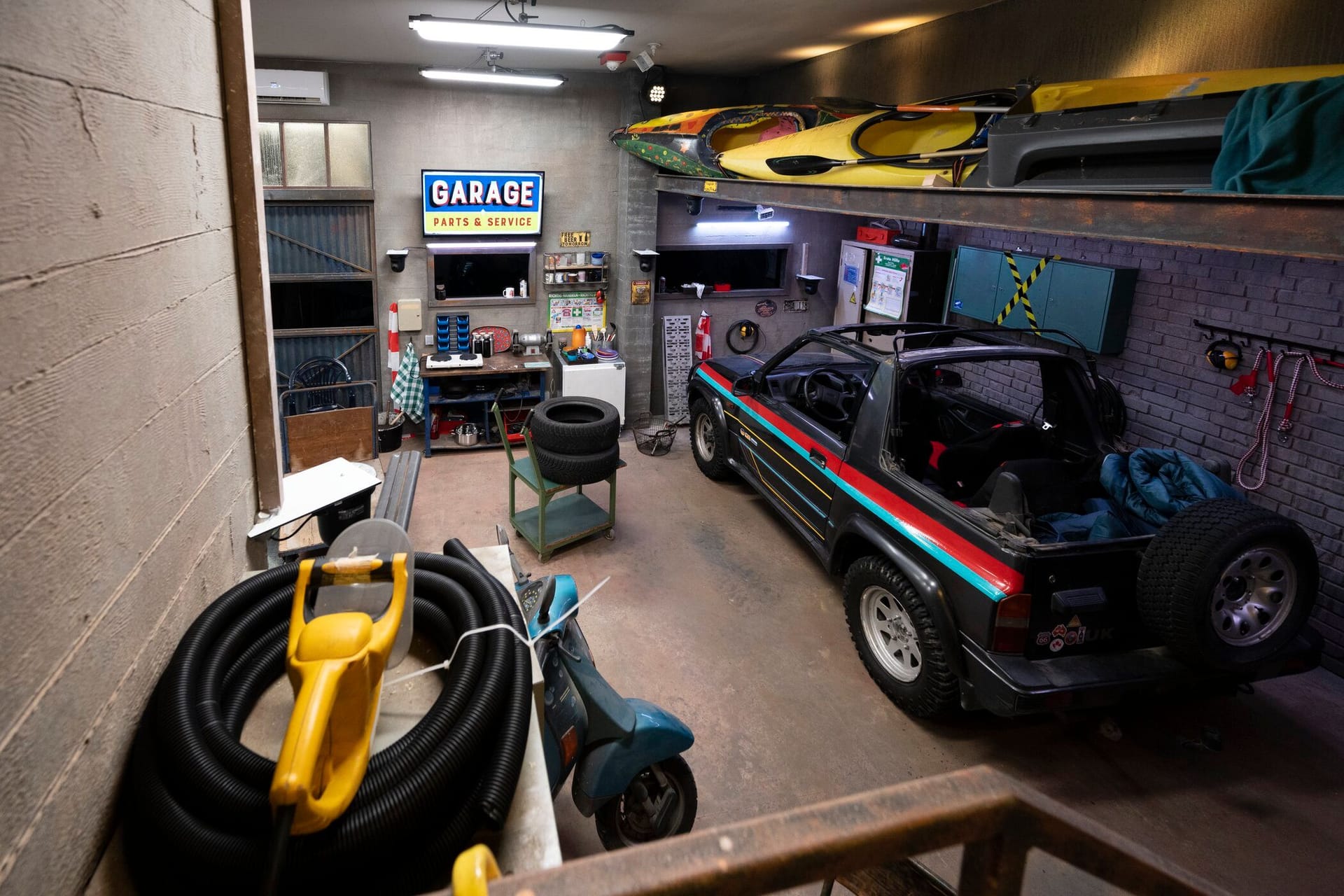 DIe Garage