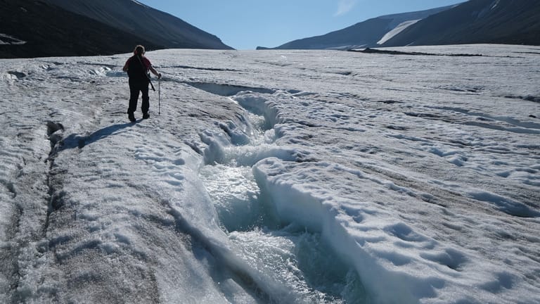 Sommerliche Hitzewelle 2020 im Norden von Norwegen: Zwischen 1979 und 2020 hat die Arktis eine Eisfläche verloren, die etwa sechsmal so groß wie Deutschland ist.