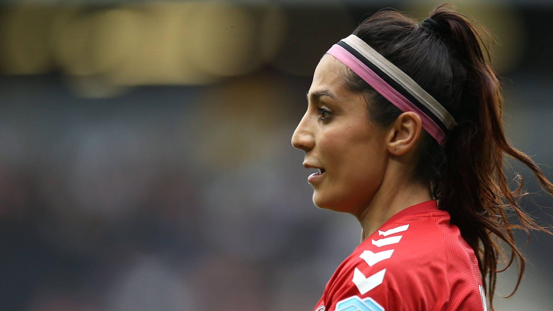 Nadia Nadim: Die dänische Nationalspielerin hat den Tod ihrer Mutter öffentlich gemacht.