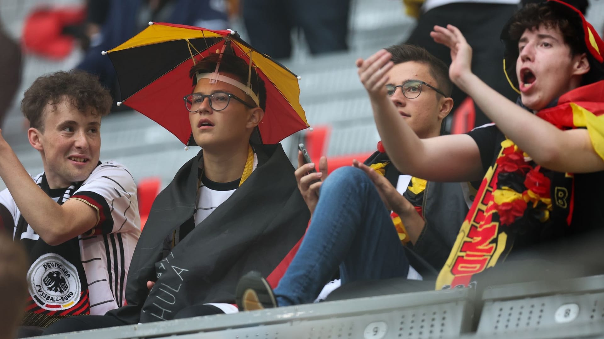 Fans der deutschen Fußball-Nationalmannschaft