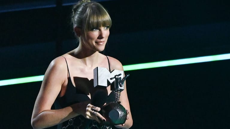 Taylor Swift: Sie konnte sich über mehrere EMA-Trophäen freuen.