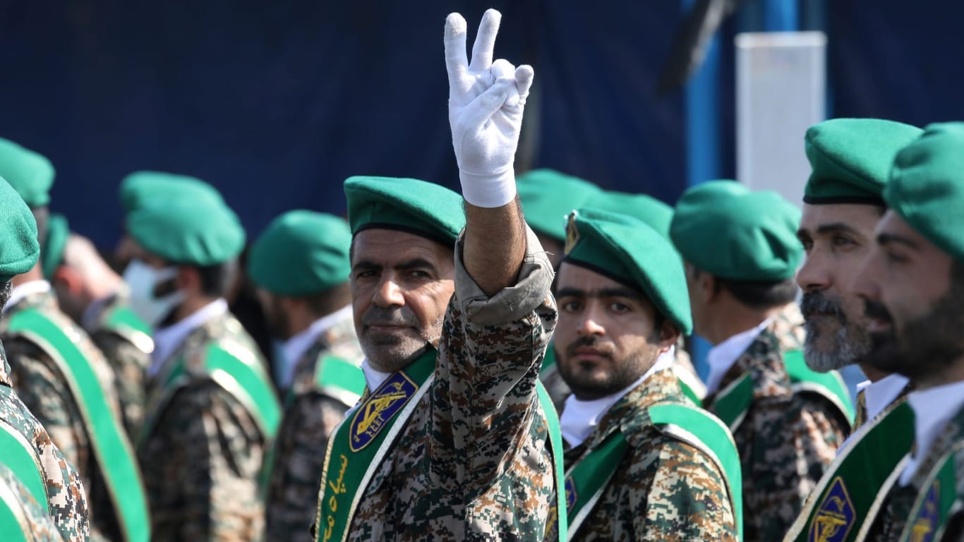 Die paramilitärischen Bassidsch-Milizen sind die Schlägertrupps des iranischen Regimes.