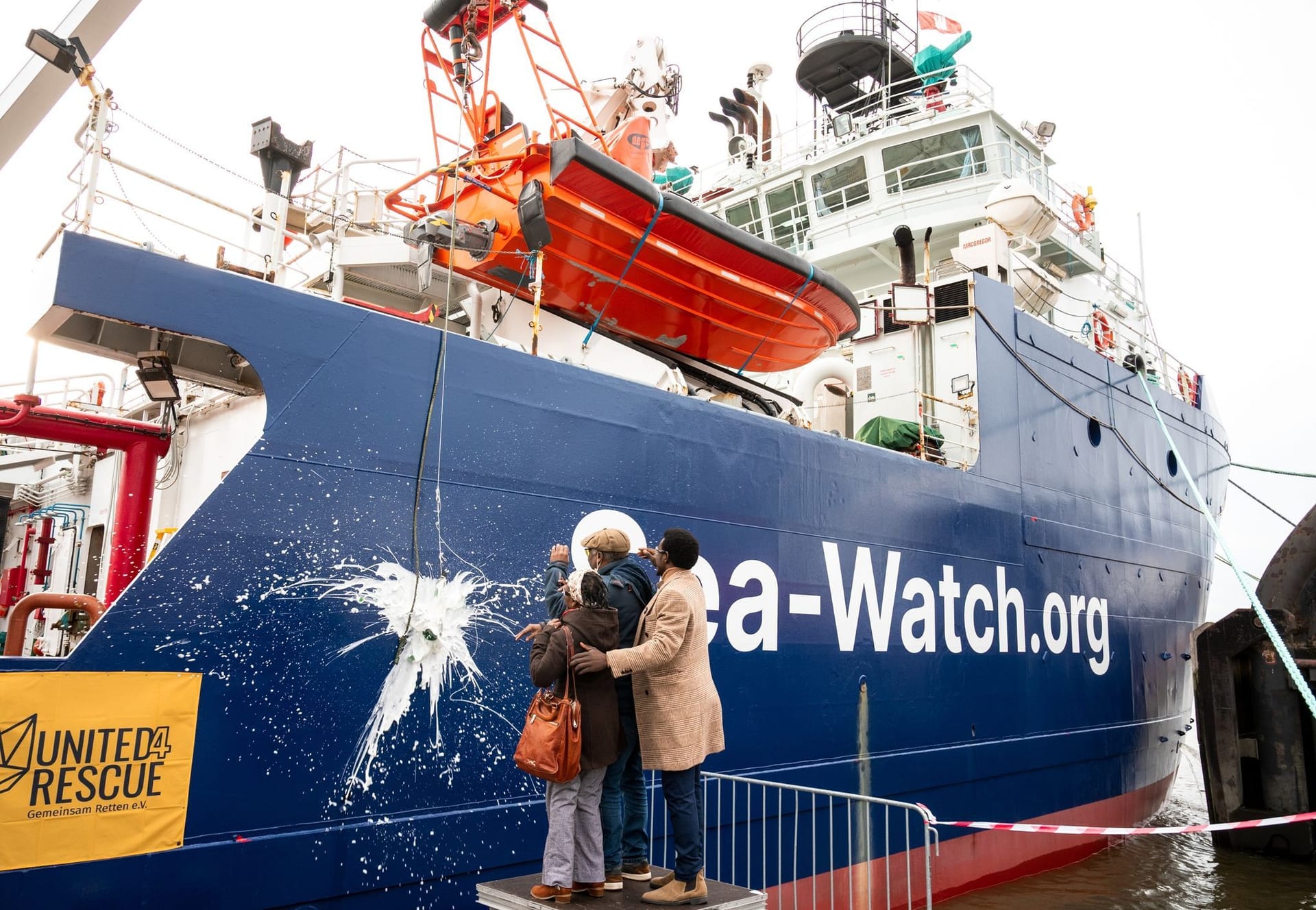 Das Rettungsschiff "Sea-Watch 5": Es wurde in Hamburg getauft.