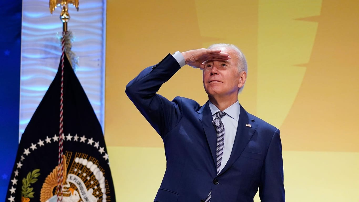 Joe Biden (Archivbild): Der Präsident der USA blickt nach seiner Rede im Rahmen der Konferenz des Weißen Hauses über Hunger, Ernährung und Gesundheit ins Publikum.