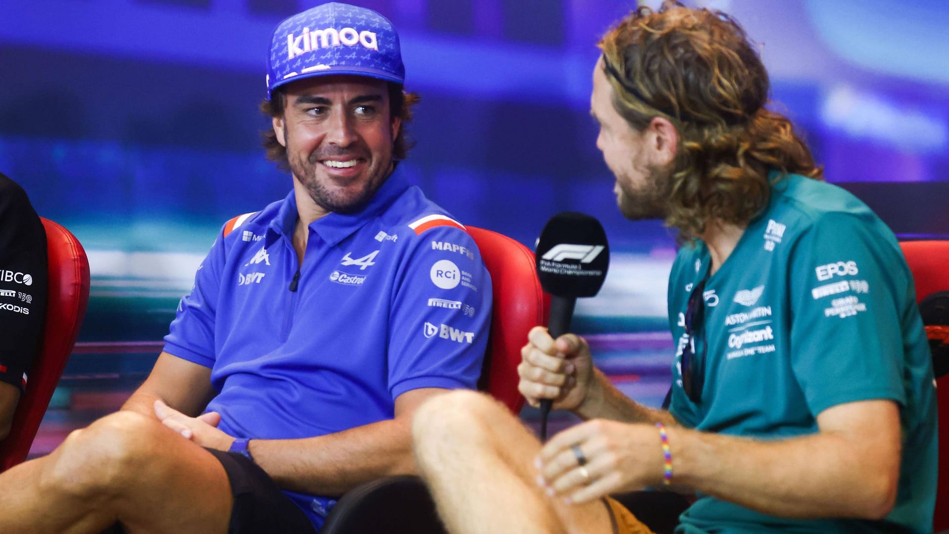 Fernando Alonso und Sebastian Vettel (r.): Der Deutsche beendet am Sonntag in Abu Dhabi seine Karriere.