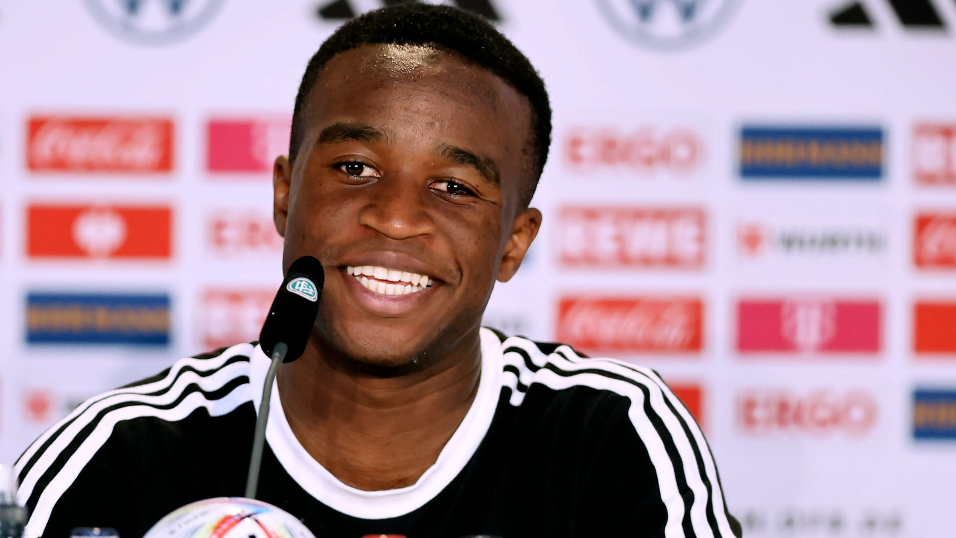Youssoufa Moukoko: Der DFB-Spieler steht bei Dortmund unter Vertrag.