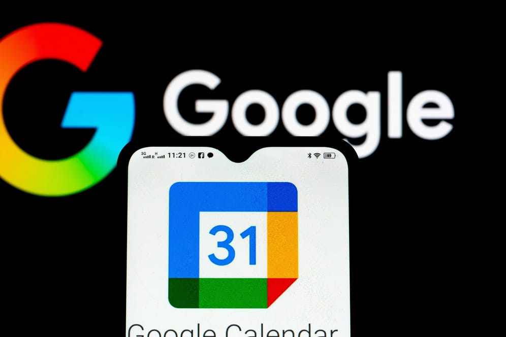 Google-Kalender synchronisieren: Ist man bereits beim Android-Handy mit dem Google-Konto angemeldet, sollte der Google-Kalender bereits mit diesem verknüpft sein.