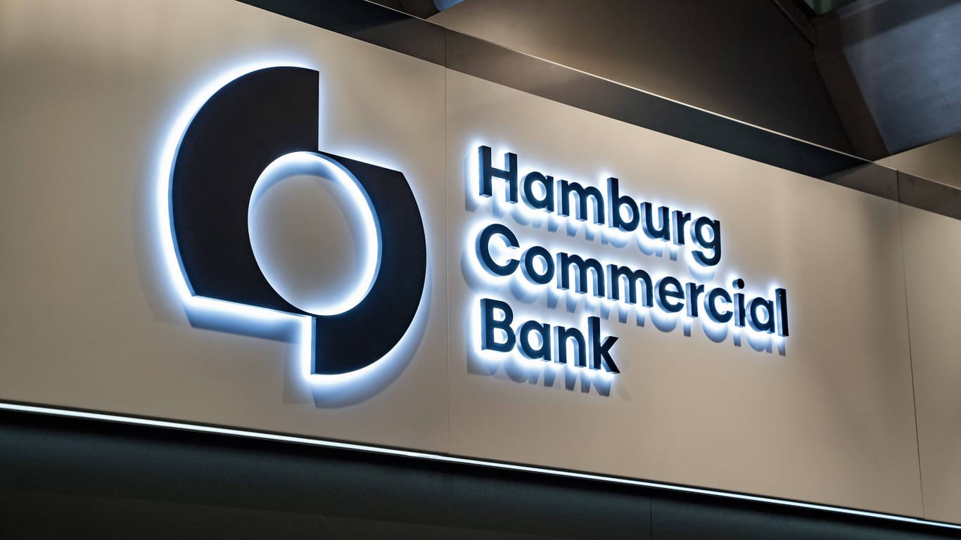 Das Logo der Hamburg Commercial Bank AG: Sie ist die erste privatisierte Landesbank in Deutschland.