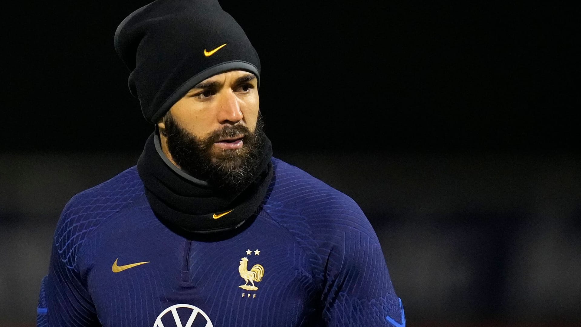 Karim Benzema: Der Ballon d'Or-Gewinner könnte theoretisch bei der WM spielen. Karim Benzema: Der Ballon d'Or-Gewinner könnte theoretisch bei der WM spielen.