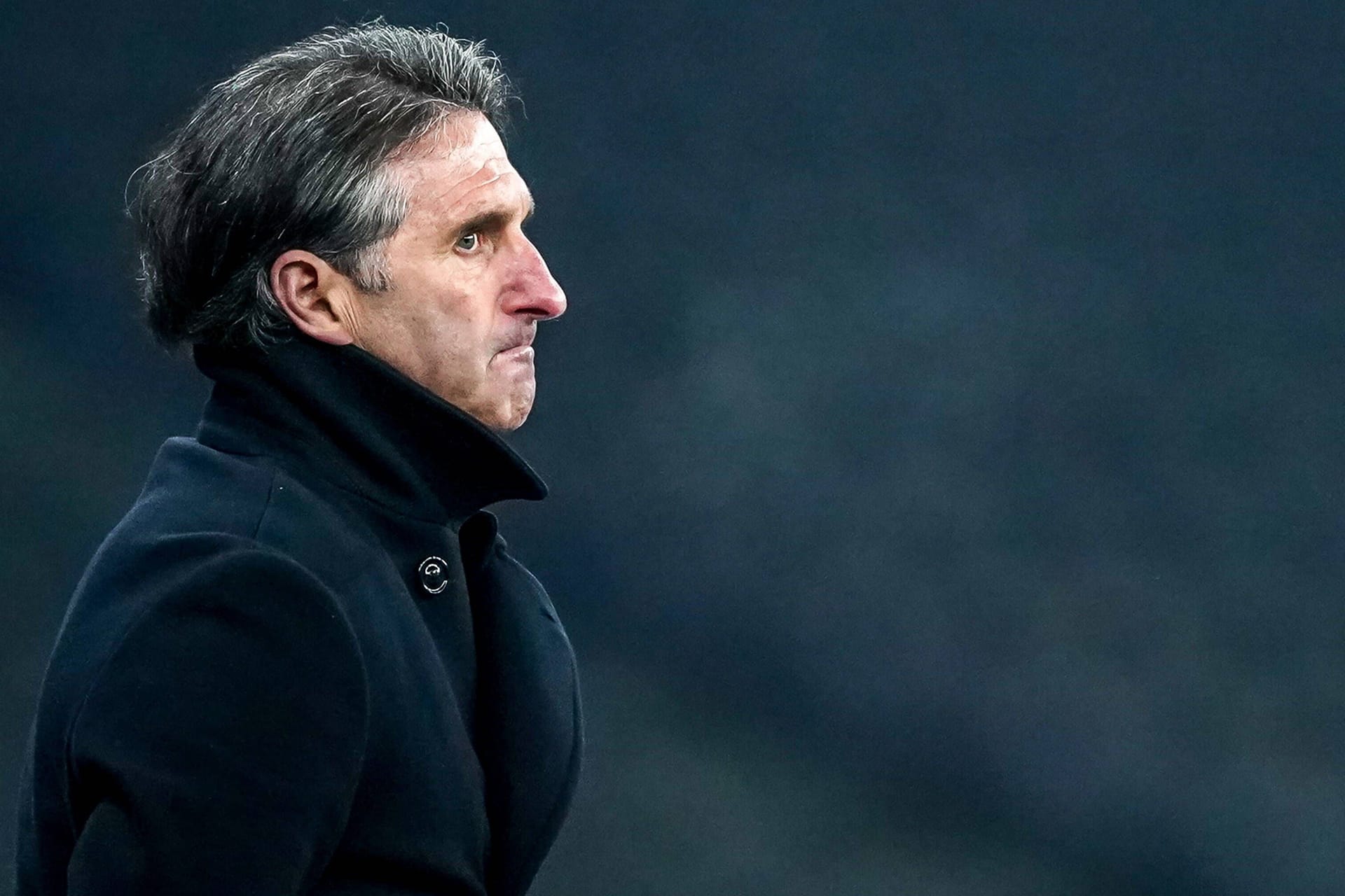 Bruno Labbadia: Der 56-Jährige soll den VfB Stuttgart vor dem Abstieg retten.