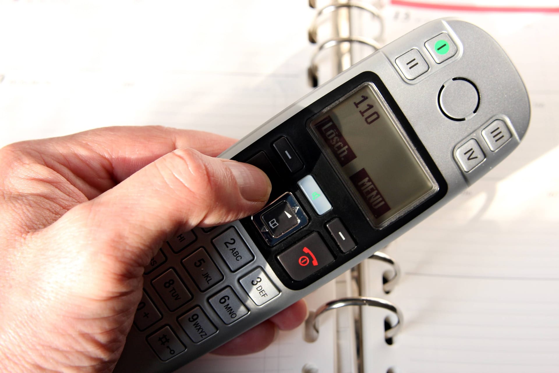 Wenn vermeintlich die Polizei anruft: Verbraucher sollen vor Telefonbetrug in Zukunft besser geschützt werden.