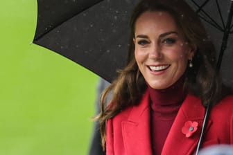 Prinzessin Kate: Die 40-Jährige zeigt sich im Stadion.