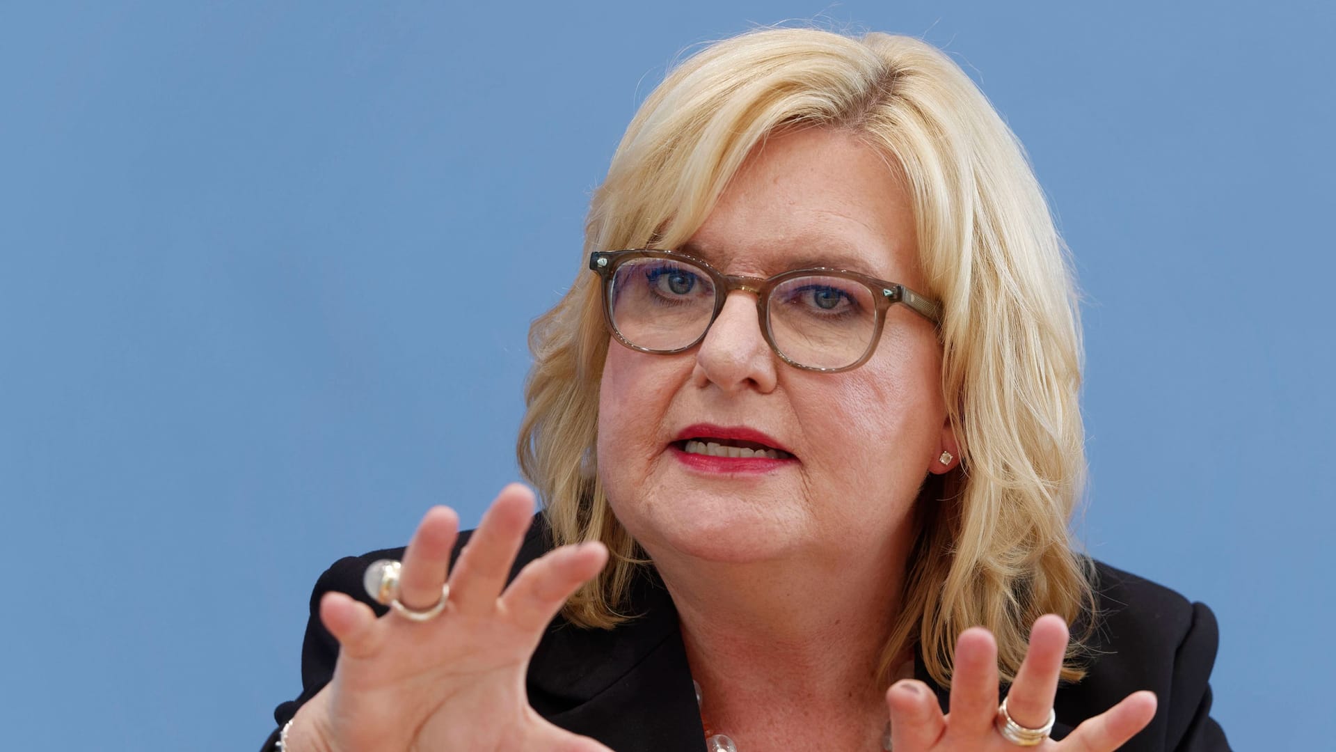Die Wehrbeauftragte des Bundestags, Eva Högl (Archiv): Die Modernisierung der Bundeswehr gehe nicht schnell genug.