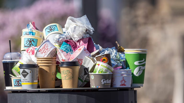Müllberge von Einwegverpackungen: Bis 2030 sollen laut einem EU-Vorschlag alle Verpackungen komplett recycelbar sein.