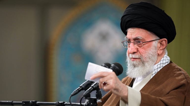 Ajatollah Ali Chamenei: Zuvor hat sich bereits seine Nichte gegen ihn ausgesprochen. Sie wurde festgenommen.