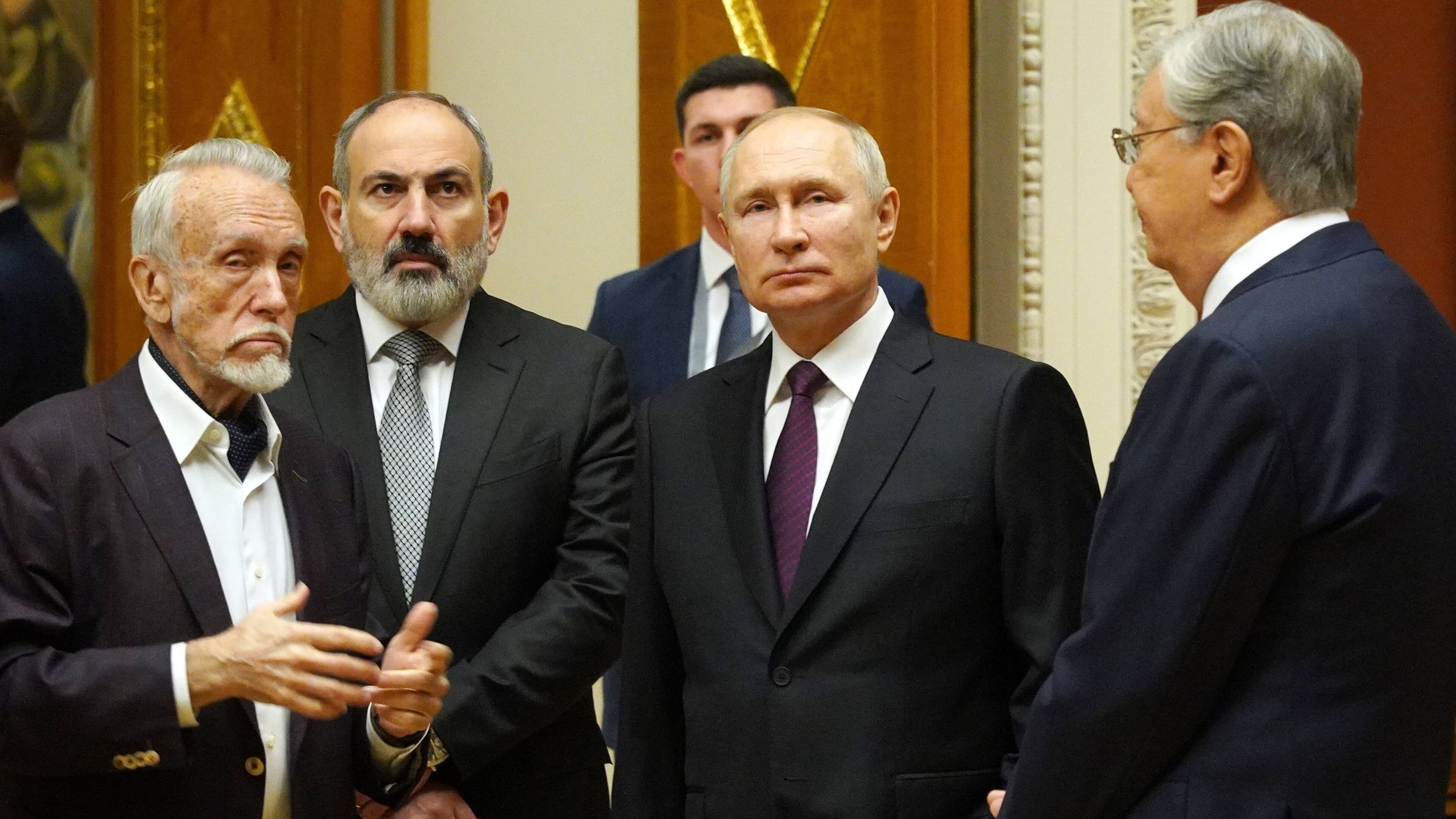 GUS-Treffen in Russland: Wladimir Putin schenkt Verbündeten goldene Ringe