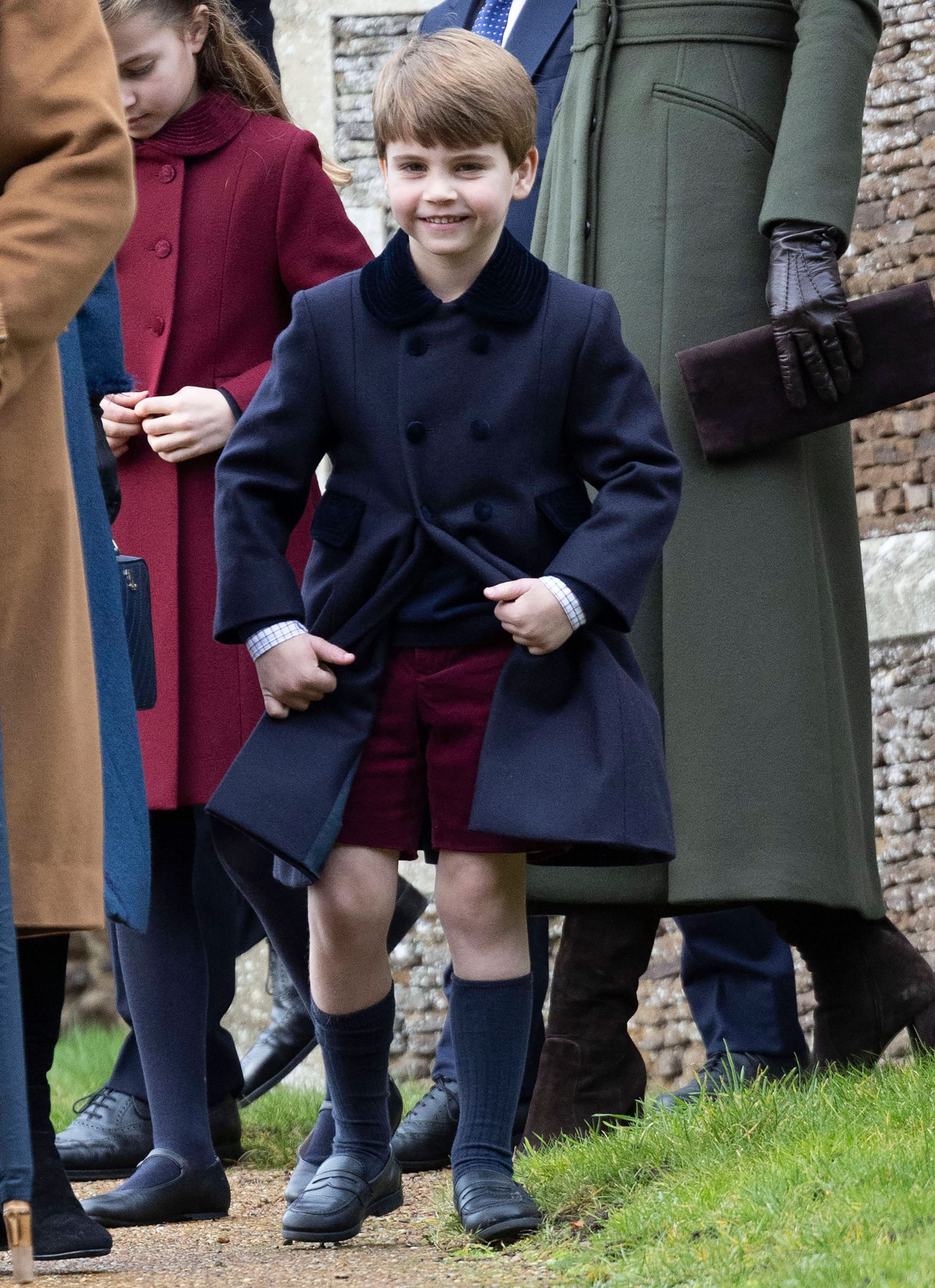 Prinz Louis: Der jüngste Spross von William und Kate kam in Short zum Weihnachtsgottesdienst.