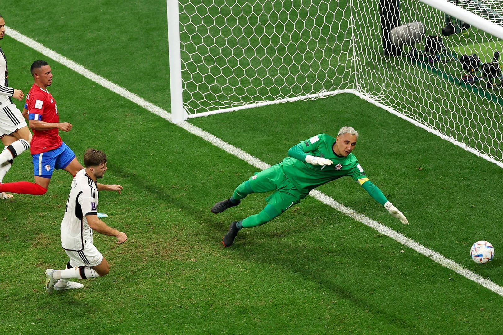 1:0 für Deutschland gegen Costa Rica im dritten Vorrundenspiel der WM in Katar