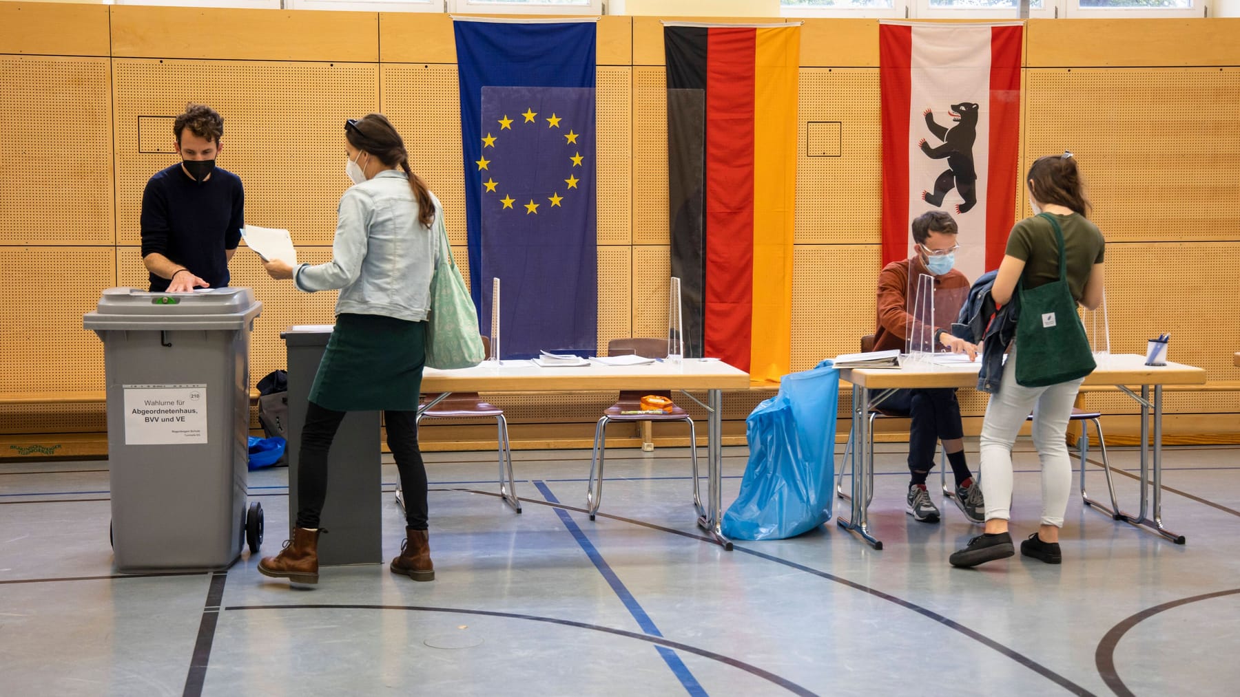 Anmeldestopp für Wahlhelfer in Berlin Mehr als 50.000 Bewerbungen