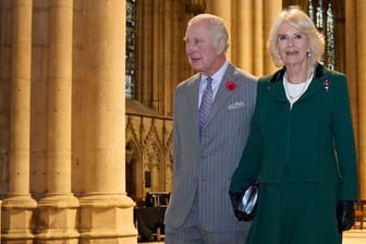König Charles und Königsgemahlin Camilla: Sie haben ihre Weihnachtskarte veröffentlicht.