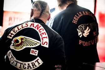 Hells Angels mit Kutte und Aufnäher (Symbolfoto): Ein ehemaliges Mitglied hatte geklagt.