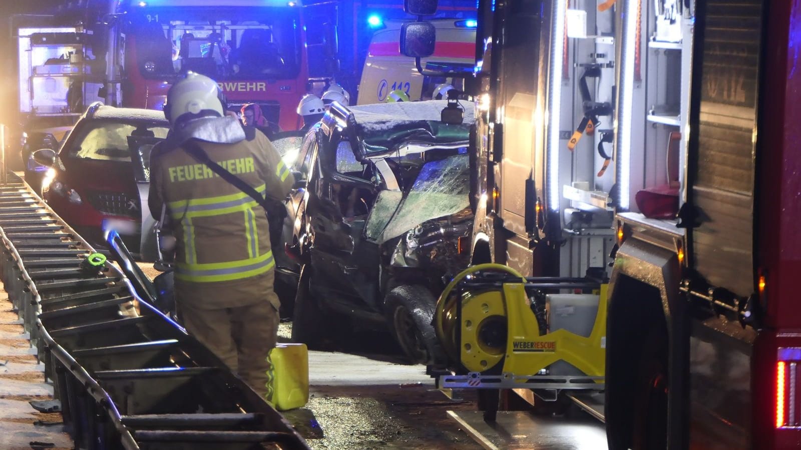 Rettungsarbeiten am frühen Morgen