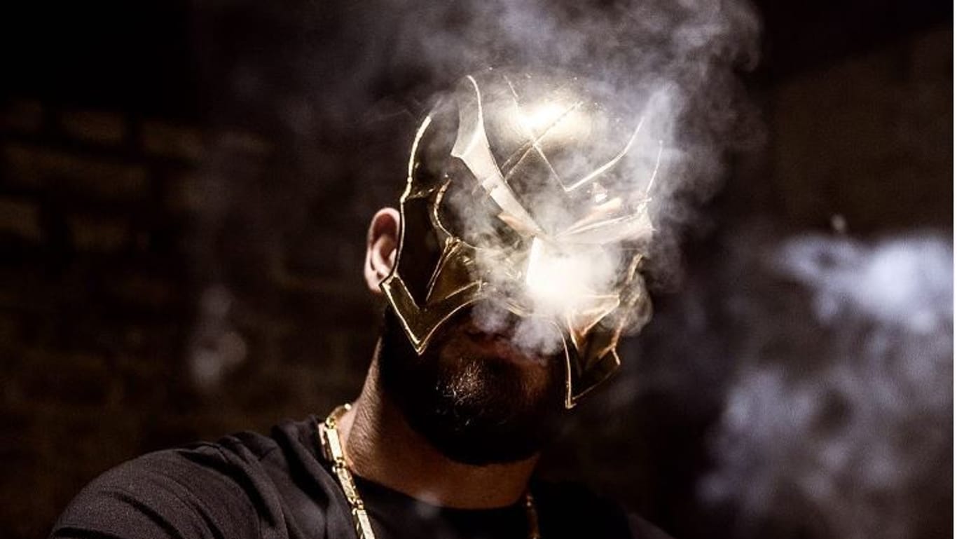 18 Karat: Bei seinen Auftritten trägt der Rapper gerne eine goldene Maske.