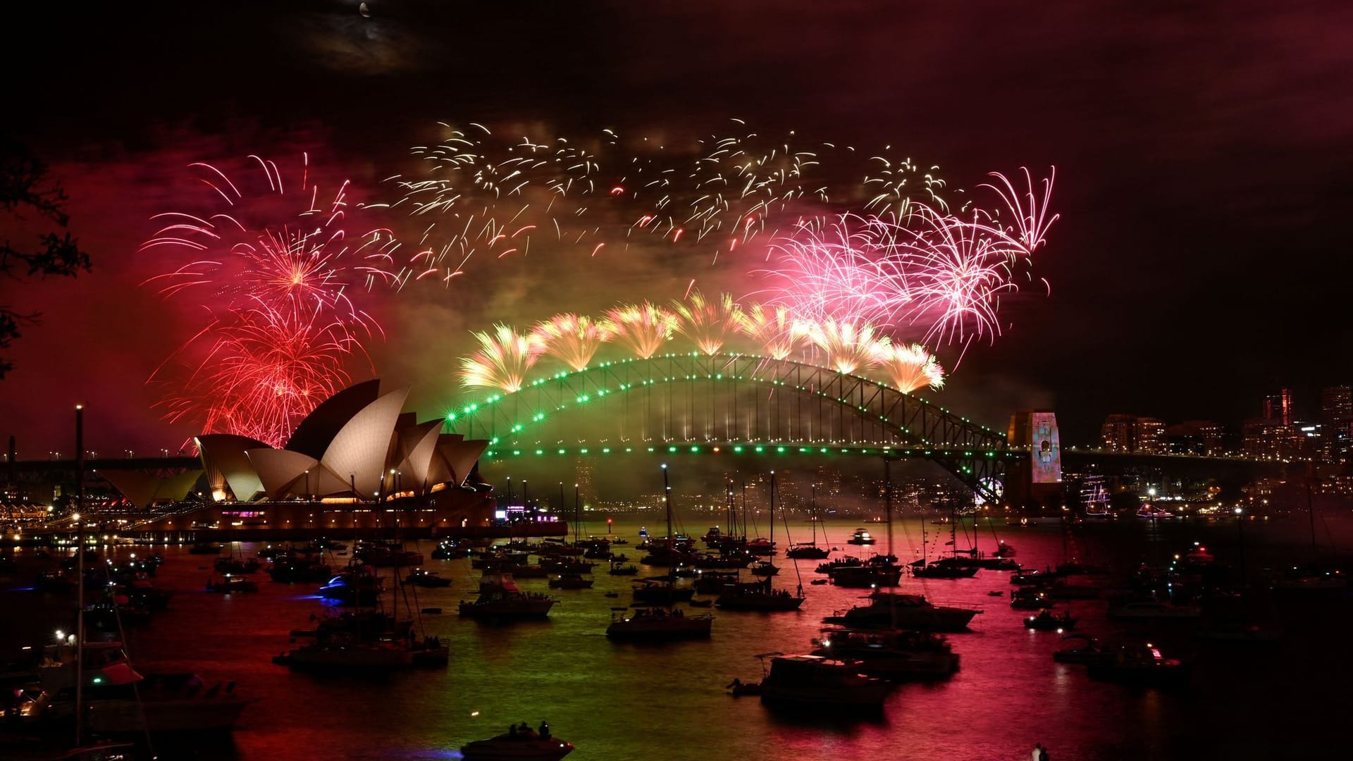 NEW-YEAR/AUSTRALIA-FIREWORKS