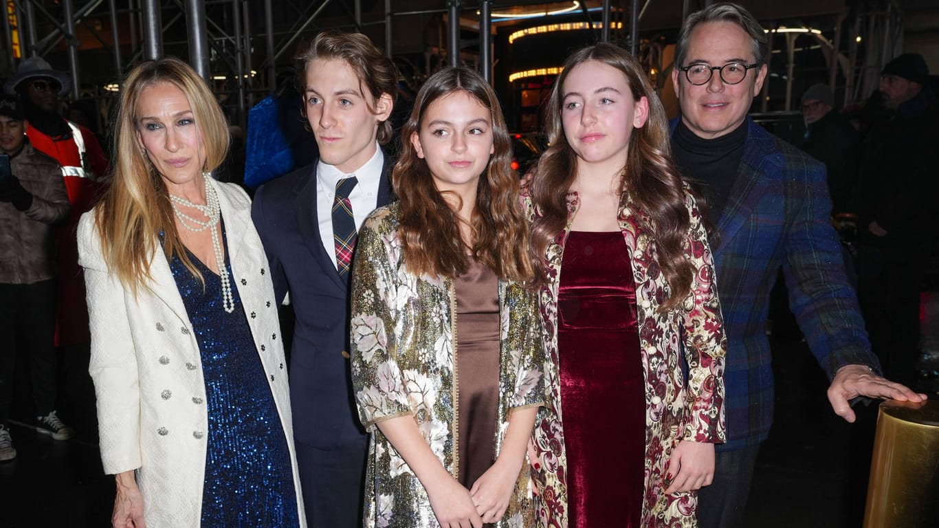 Sarah Jessica Parker mit ihrer Familie bei einer Broadwaypremiere.