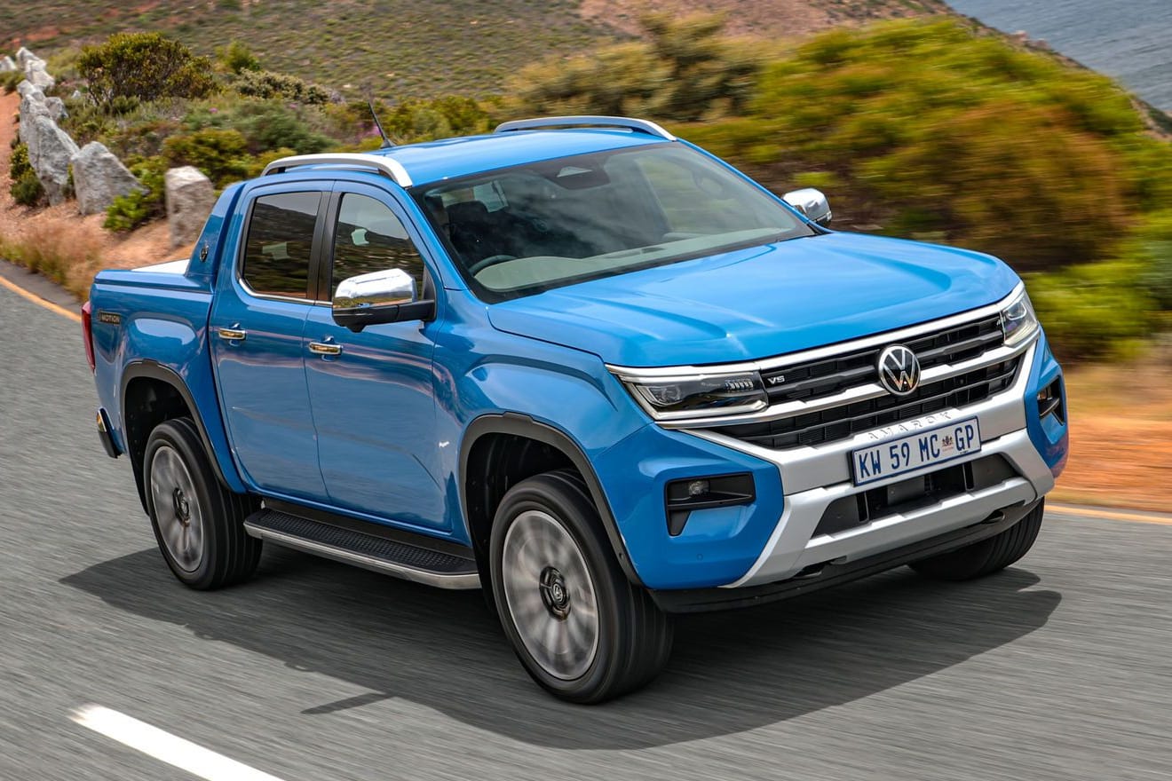 Volle Hütte: In der Vollausstattung präsentiert sich die zweite Generation des Amarok mit viel Chrom am Grill.