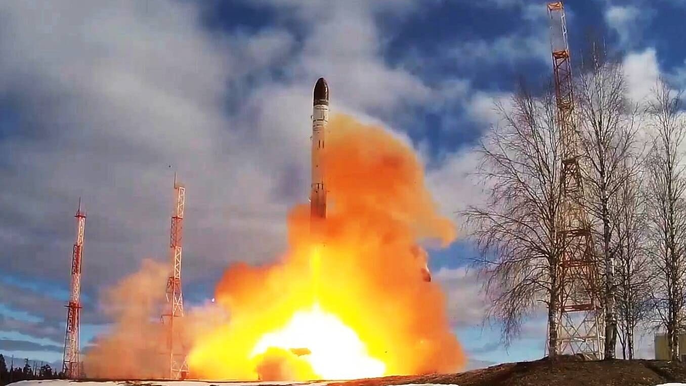 Die Sarmat-Hyperschallrakete bei einer Übung: Putin sagte, die Waffe sei bald einsatzbereit.