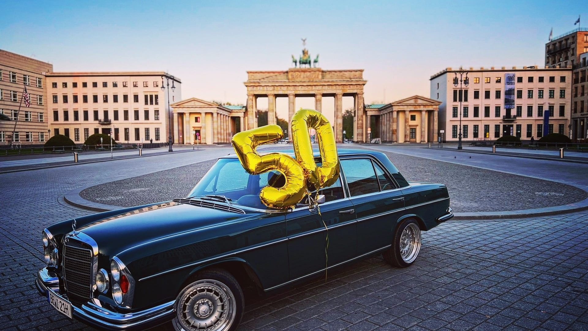 Werbefoto von "Willys Wagen": Am nächsten Tag war der Oldtimer weg.