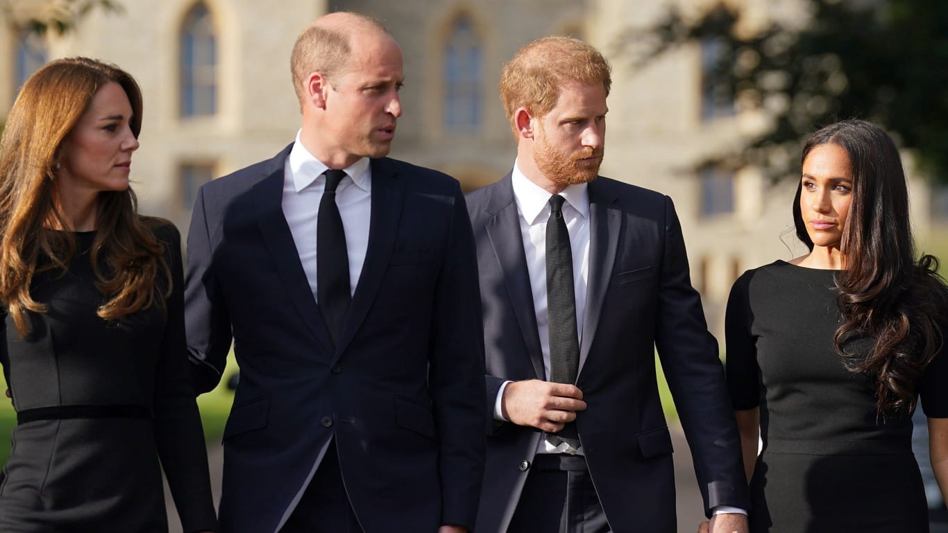Prinzessin Kate, Prinz William, Prinz Harry und Herzogin Meghan: Das Verhältnis der Paare soll zerrüttet sein.