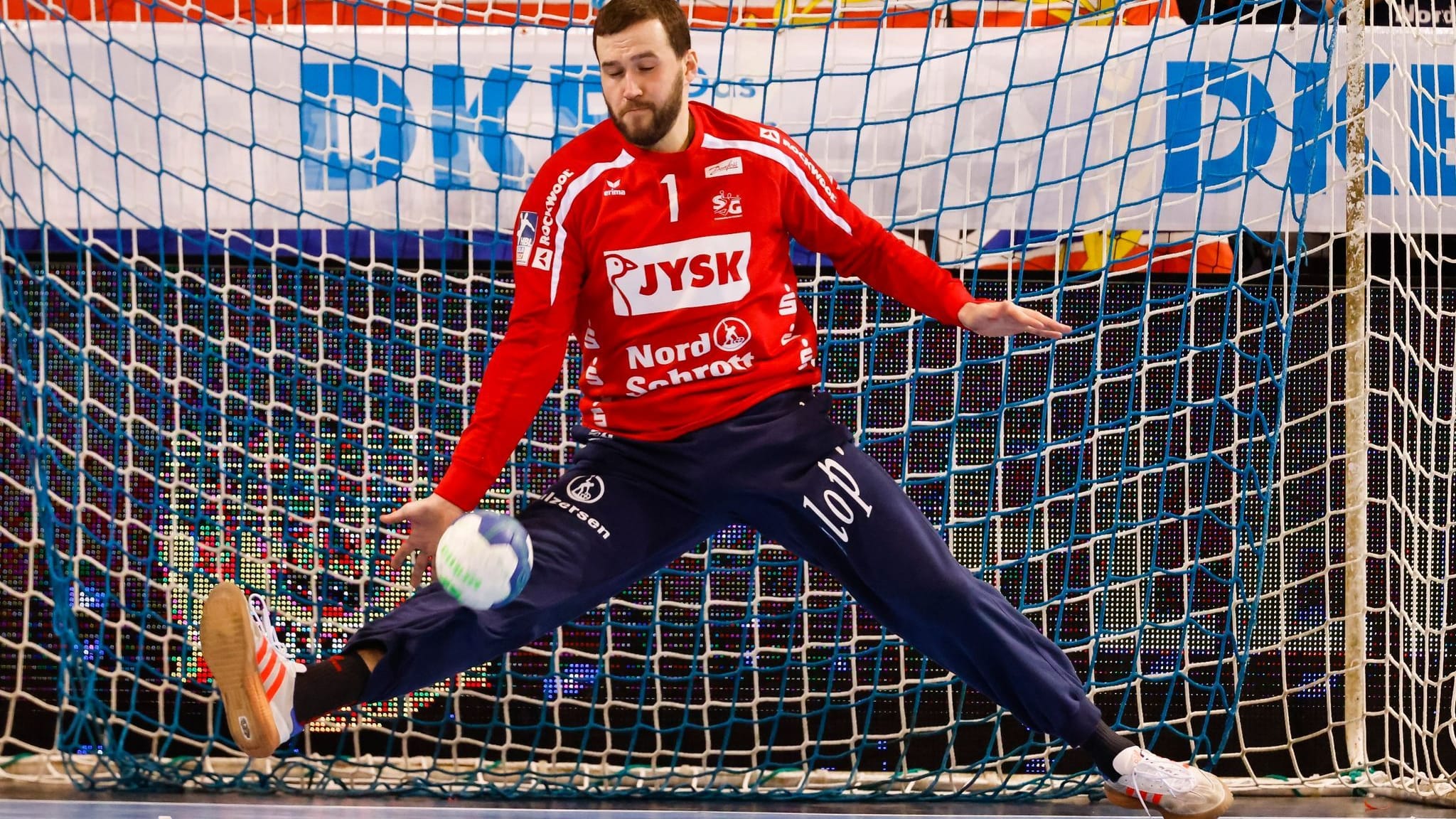 Handball | Flensburg bindet Torhüter Buric bis 2028
