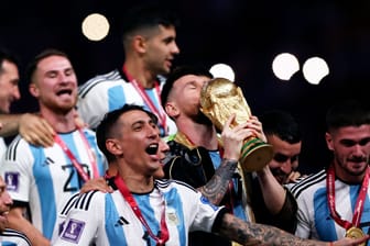 Lionel Messi und sein Team: Die Mannschaft ist nach dem WM-Sieg zurück in Argentinien.