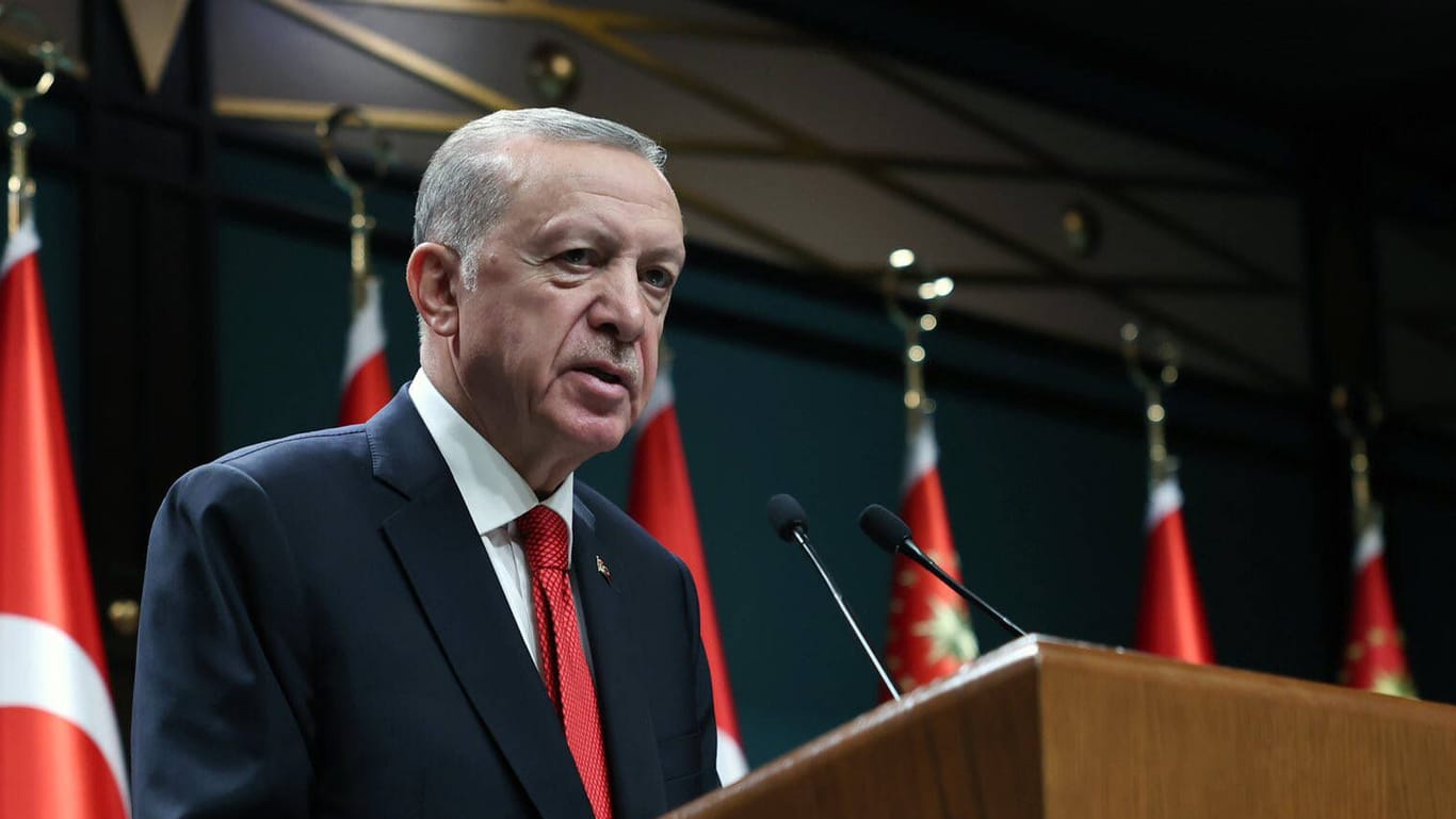 Recep Tayyip Erdoğan: Im Juni finden gleichzeitig die Präsidentschafts- und die Parlamentswahlen in der Türkei statt.