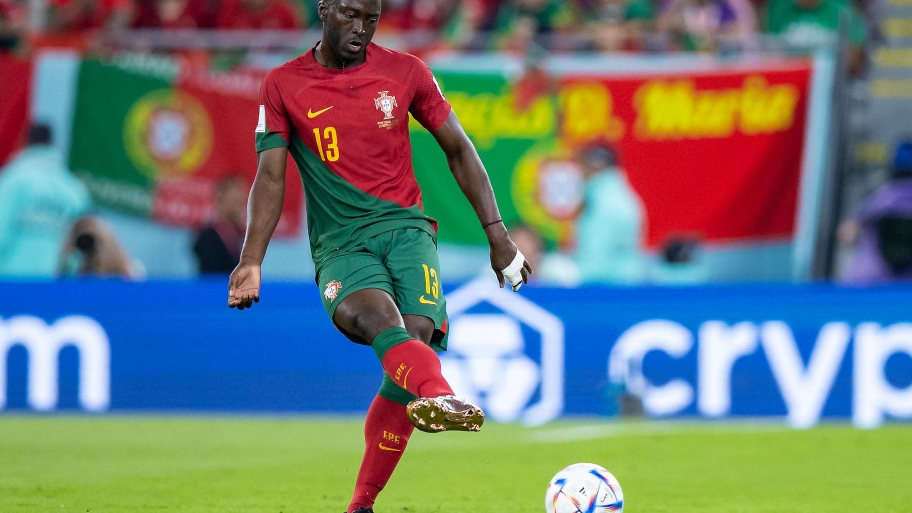 FußballWM Portugals Pereira und Nuno Mendes verlassen TeamCamp