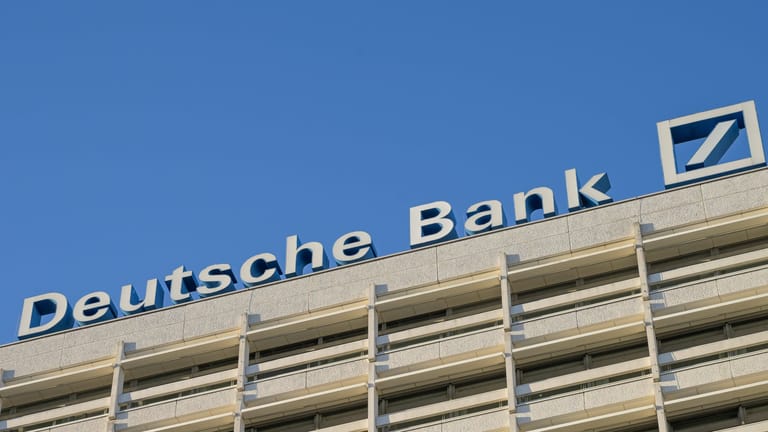 Deutsche Bank: Die EU-Kommission wirft ihr gemeinsam mit der Rabobank vor, gegen das Kartellrecht verstoßen zu haben.