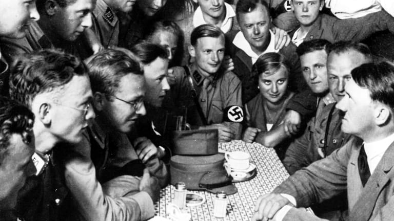 Adolf Hitler 1933: Den "Führer" plagten zahlreiche gesundheitliche Probleme.