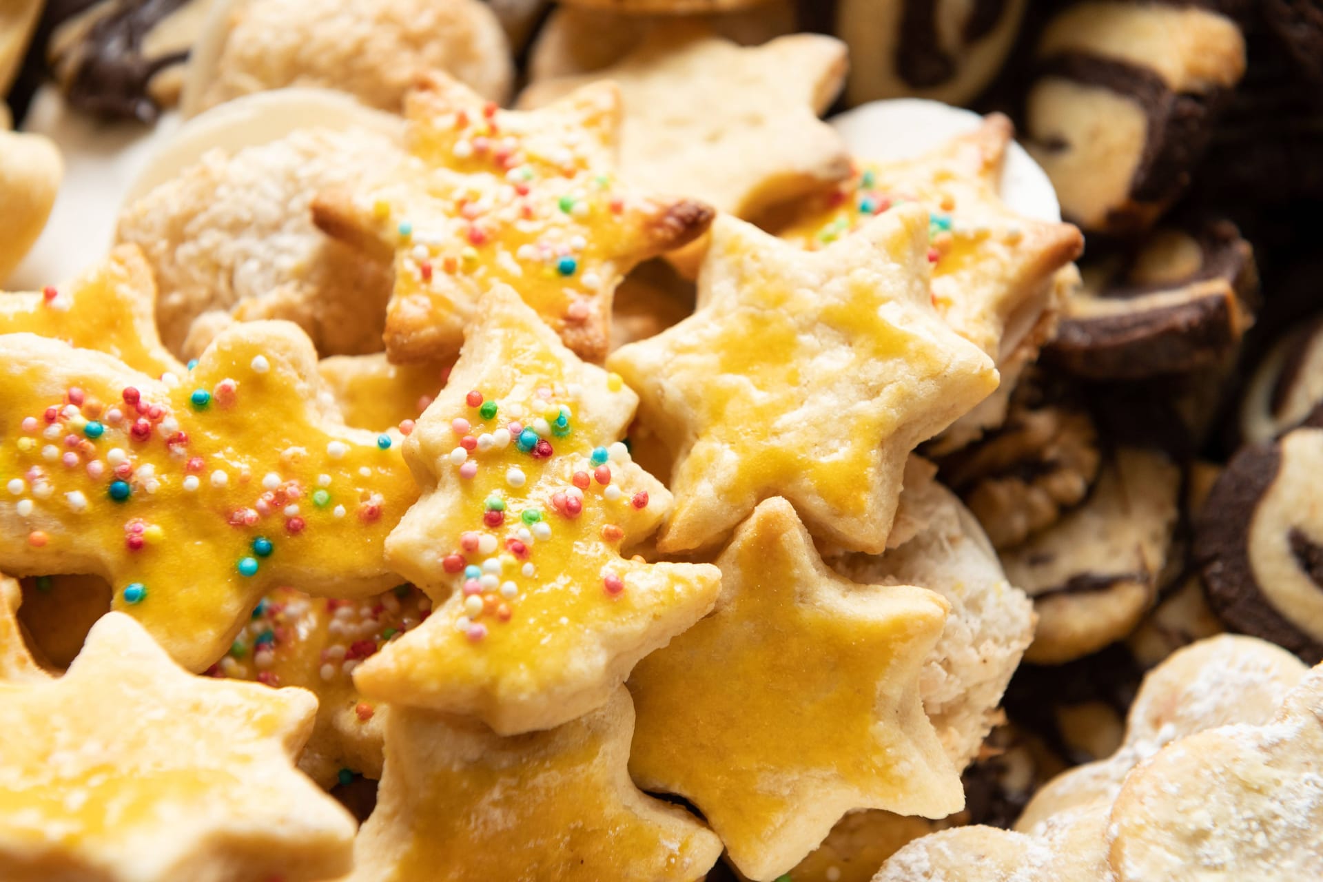 In der Weihnachtsbäckerei: Lasur aus Citronat und Orangeat hat eigentlich nichts mit Zitrusfrüchten gemein.