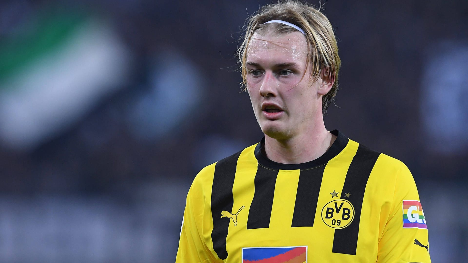 Julian Brandt: Der BVB-Star ist wieder Single.