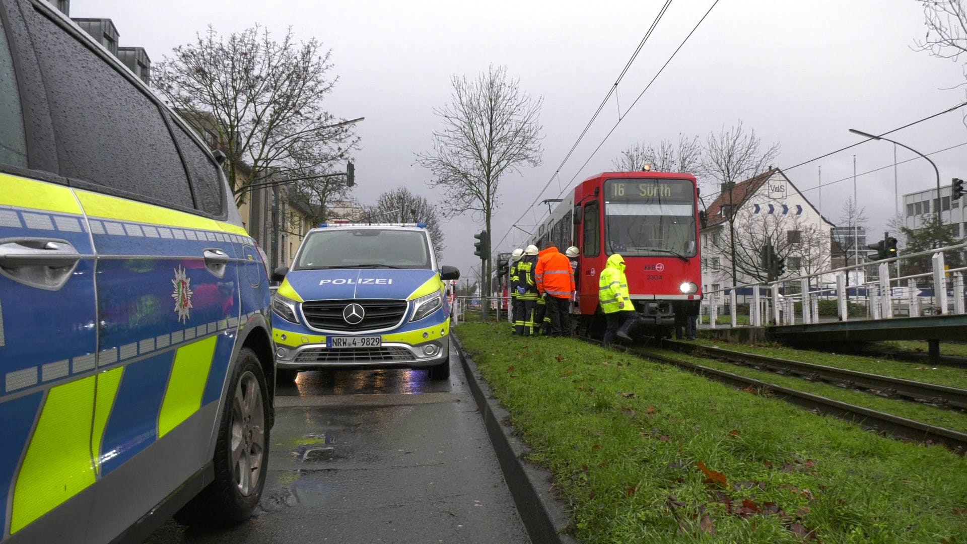 Der Unfall ereignete sich an der Amsterdamer Straße in Niehl.