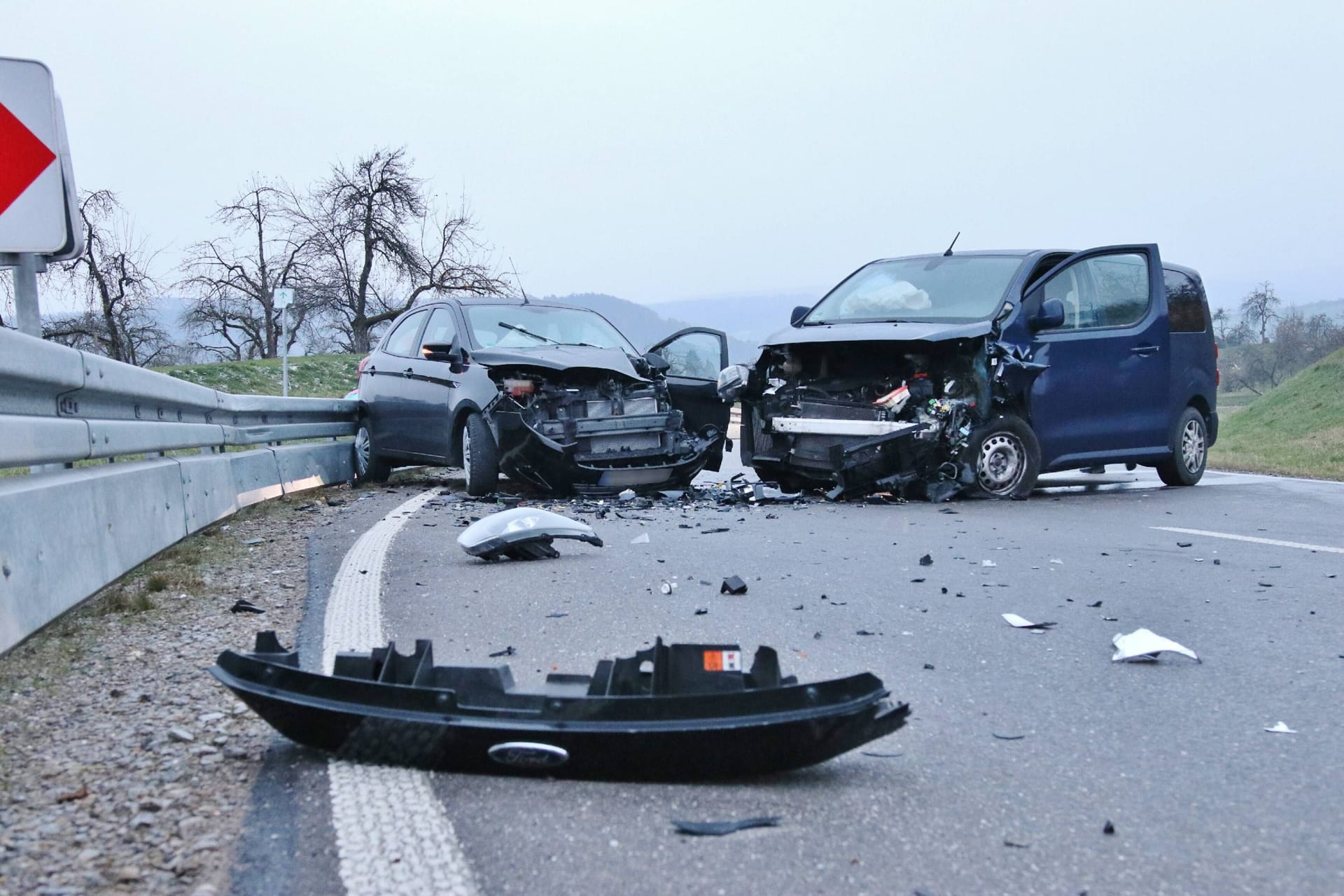 Unfall in Berglen im Rems-Murr-Kreis: Für den gesamten Mittwoch warnt der Deutsche Wetterdienst vor extrem glatten Straßen.