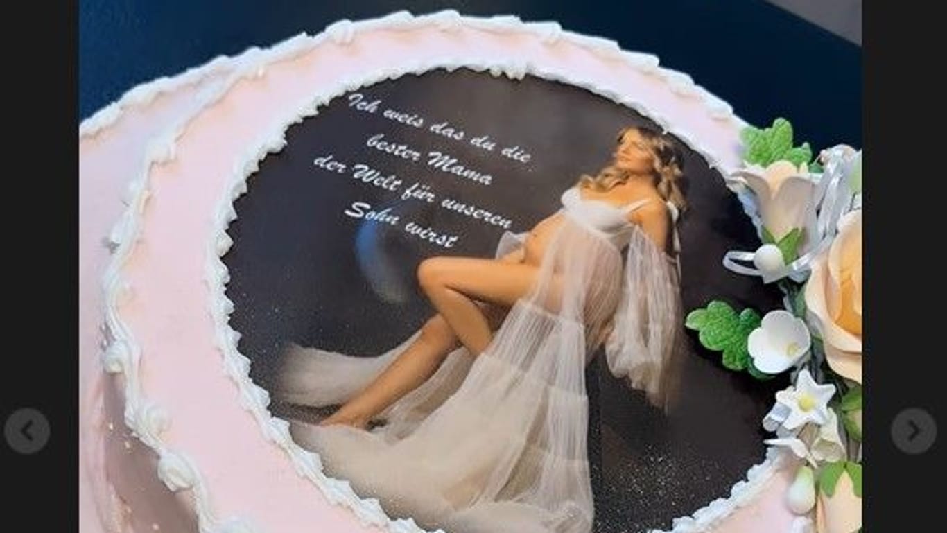 Eine Torte zum Geburtstag: Trotz Rechtschreibfehler macht der Kuchen ordentlich was her (Quelle: instagram.com/lauramaria.rpa)