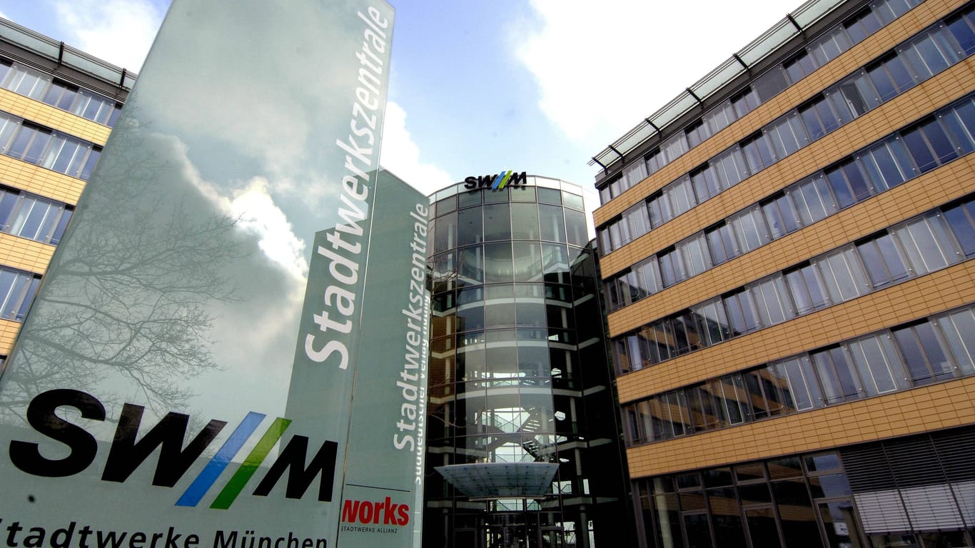 Zentrale der Stadtwerke in München (Archivbild): Die SWM senken zum nächsten April die Strompreise leicht.