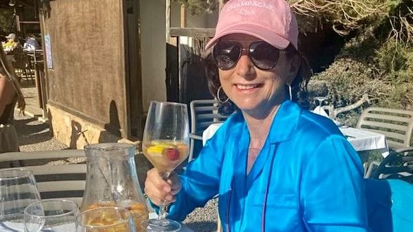 Claudia Obert lässt es sich auf Ibiza gut gehen: Die Insel sei ihr zweiter Wohnsitz, sagt sie t-online.