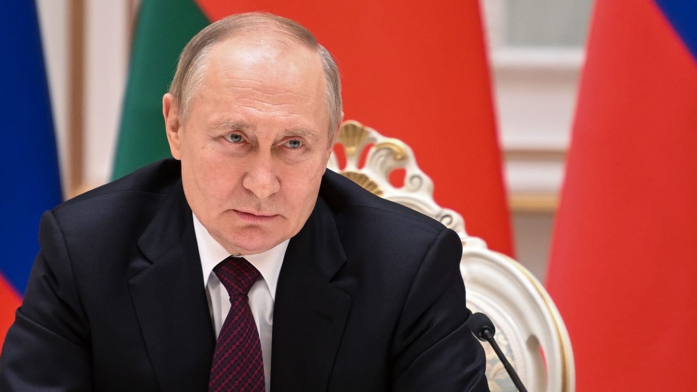 Russlands Präsident Putin: In der vergangenen Woche hatte der Kremlchef das Hauptquartier der sogenannten militärischen Spezialoperation besucht.